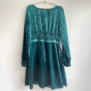 J.Crew Crewcuts Girls' smocked velvet emerald green dress Size 10